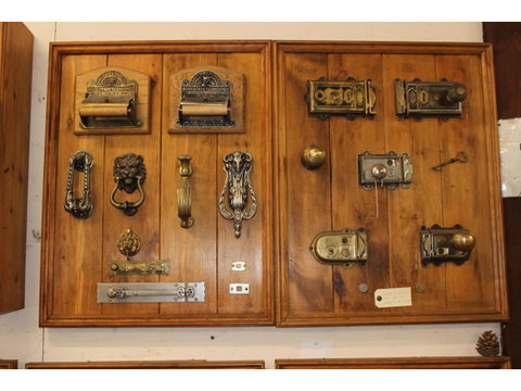 We supply a wonderful selection of quality door furniture
