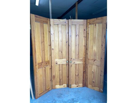 A beautiful set of reclaimed Room divider  doors  Rd296