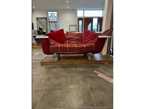 BS111 A very quirky feature. A lounger converted from a cast iron bath Bs111