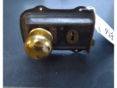 DL0801 An original period door lock