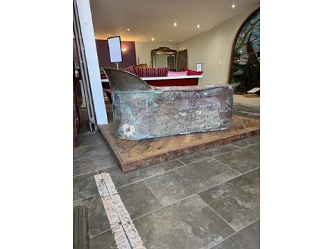 B605 A RARE VINTAGE HANDMADE FRENCH COPPER BATH